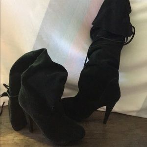 The Thigh High Black Boots SOLD 🤗